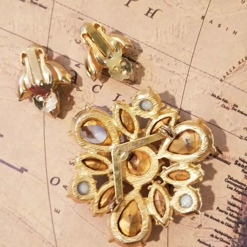 Vintage Brooch & Earrings Set